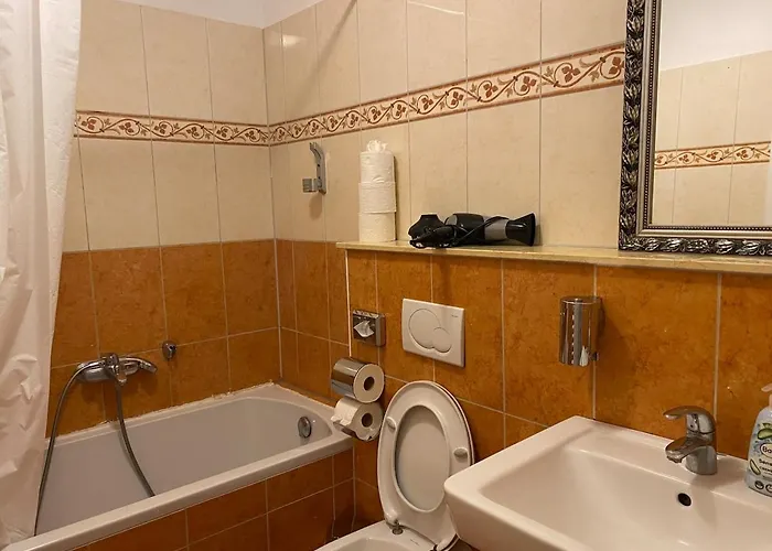 5 At Cathedral * Colónia